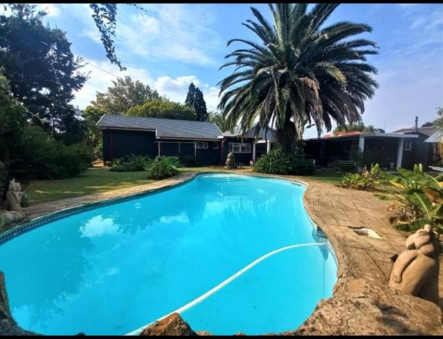 3 BEDROOM HOUSE FOR SALE IN SELCOURT